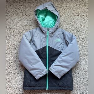 The North Face Girls’ Brianna Insulated Jacket. Size XS (6). Grey, Black & Mint.